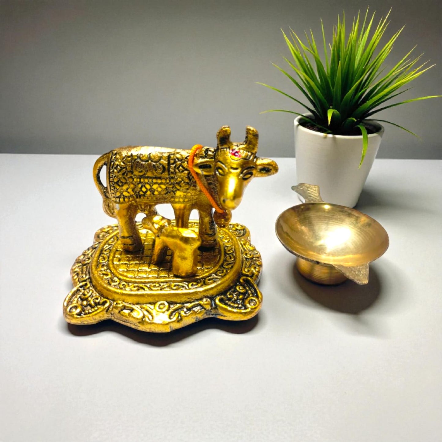 Hariaura-Combo of Metal Cow & Deepak