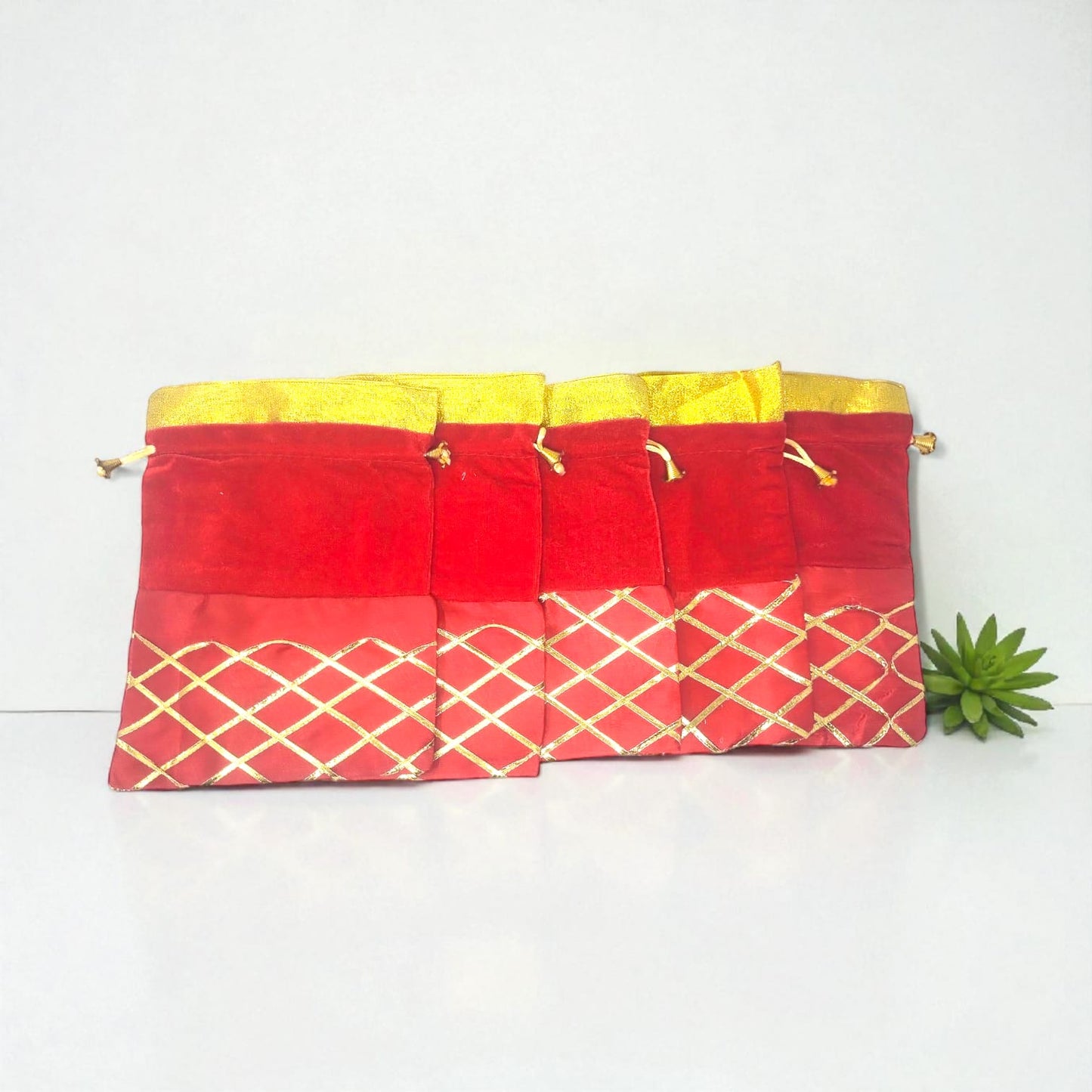 Hariaura Gota Velvet Potli Set-5 (7*5 inches)